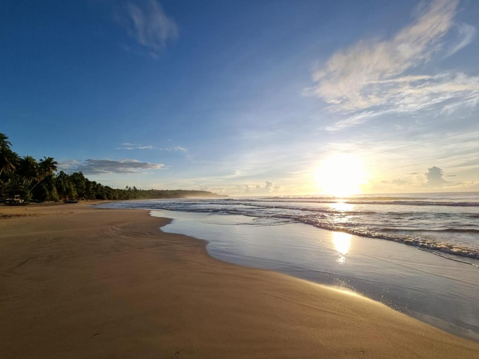 Relax Beach House Tangalle Dış mekan fotoğraf