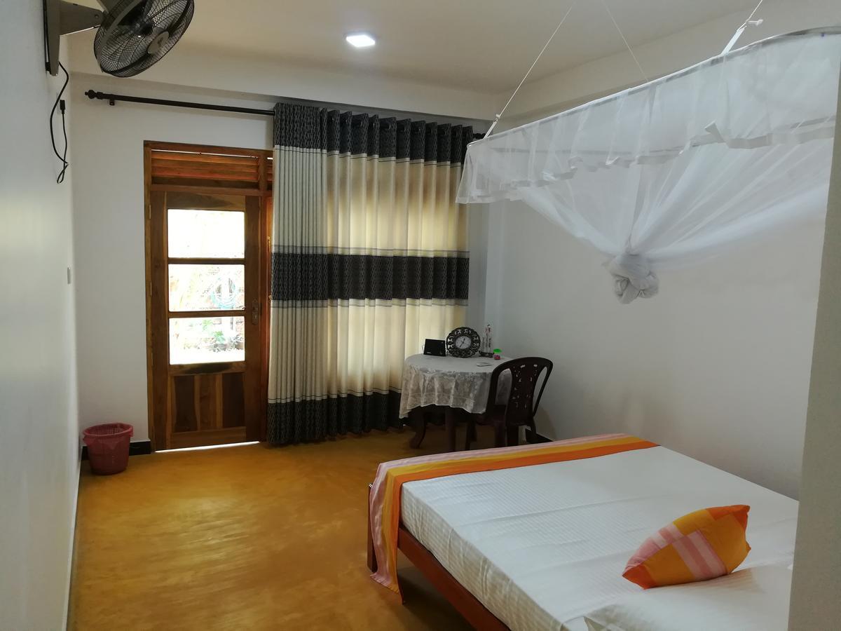 Relax Beach House Tangalle Dış mekan fotoğraf