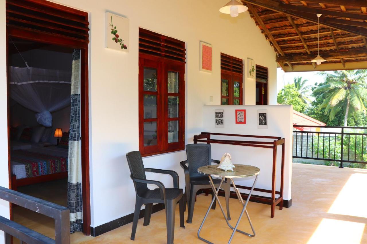 Relax Beach House Tangalle Dış mekan fotoğraf