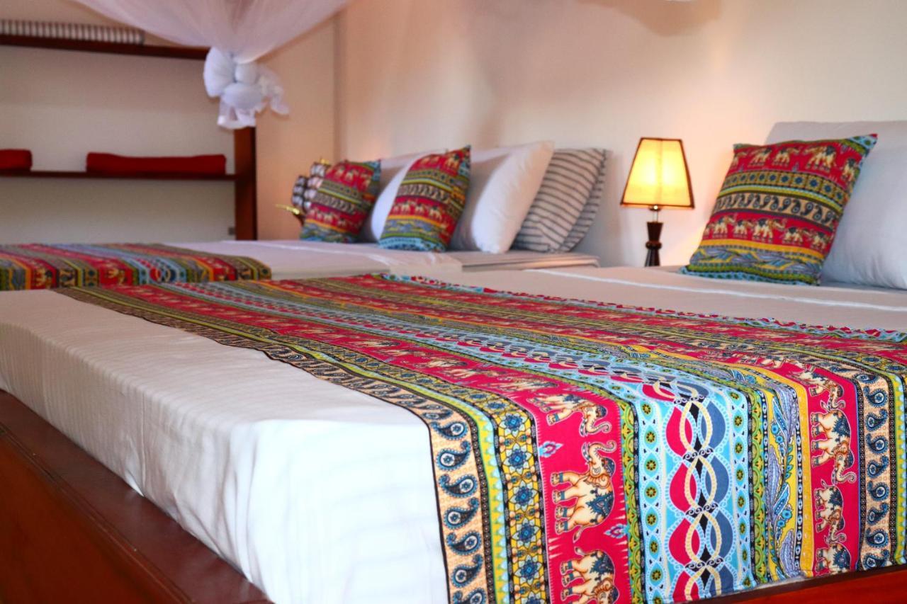 Relax Beach House Tangalle Dış mekan fotoğraf